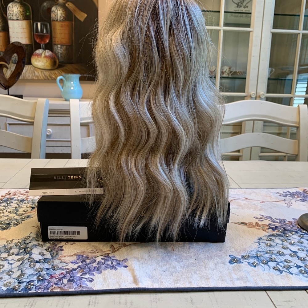 Belle Tress Wig Nitro in Butterbeer Blonde. NWT in box